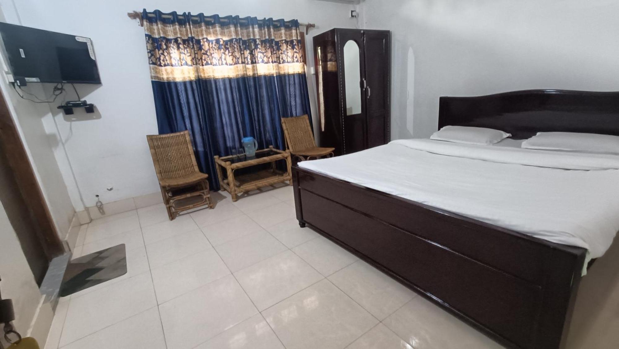 Hotel Santi Palace Bokakhat ภายนอก รูปภาพ